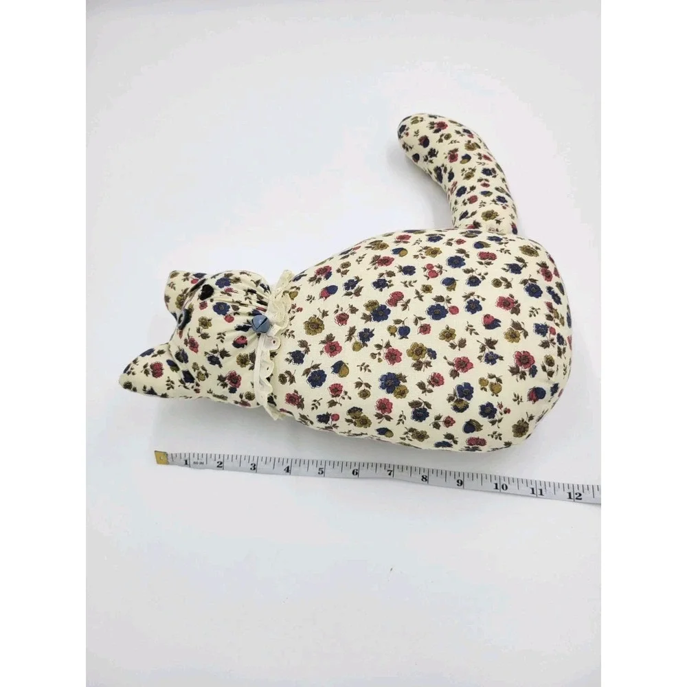 Vintage Handmade Stuffed Folklore Primitive‎ Cat Button Eyes Bell Collar